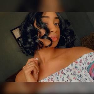 Meet your Posher, Nathaly